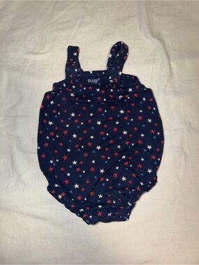 Old Navy Navy Red White Star Baby Romper size 12-18 M excellent conditions